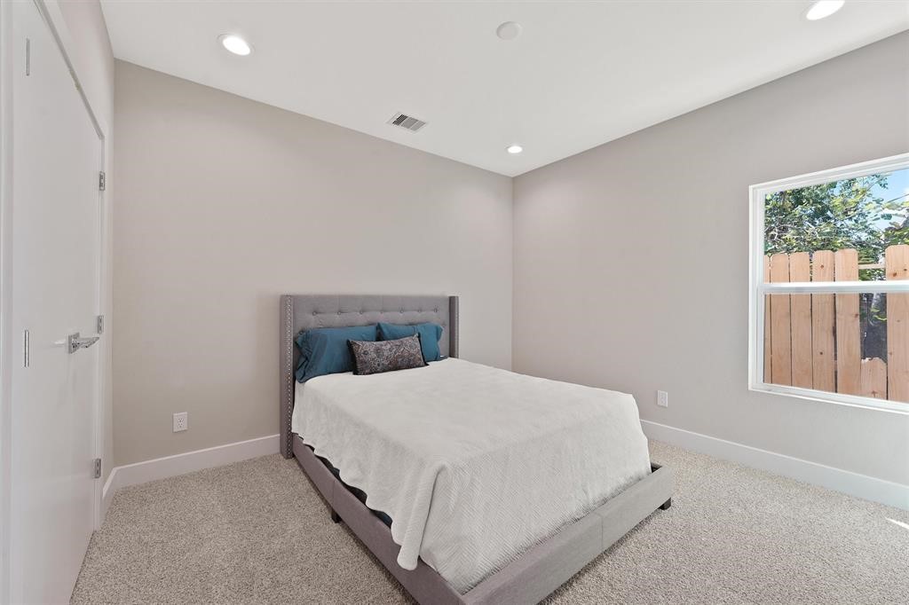 238 Julia Street A , Houston, TX, 77022 | 52745169 | Realty Texas LLC