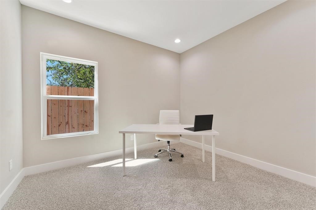 238 Julia Street A , Houston, TX, 77022 | 52745169 | Realty Texas LLC