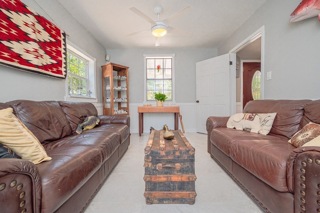 1705 Rhodes Avenue W, Aransas Pass, TX, 78336 | 452820 | Realty Texas LLC