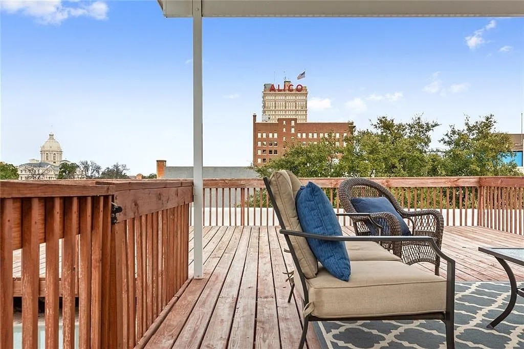 721 Austin Avenue , Waco, TX, 76701 | 227446 | Realty Texas LLC