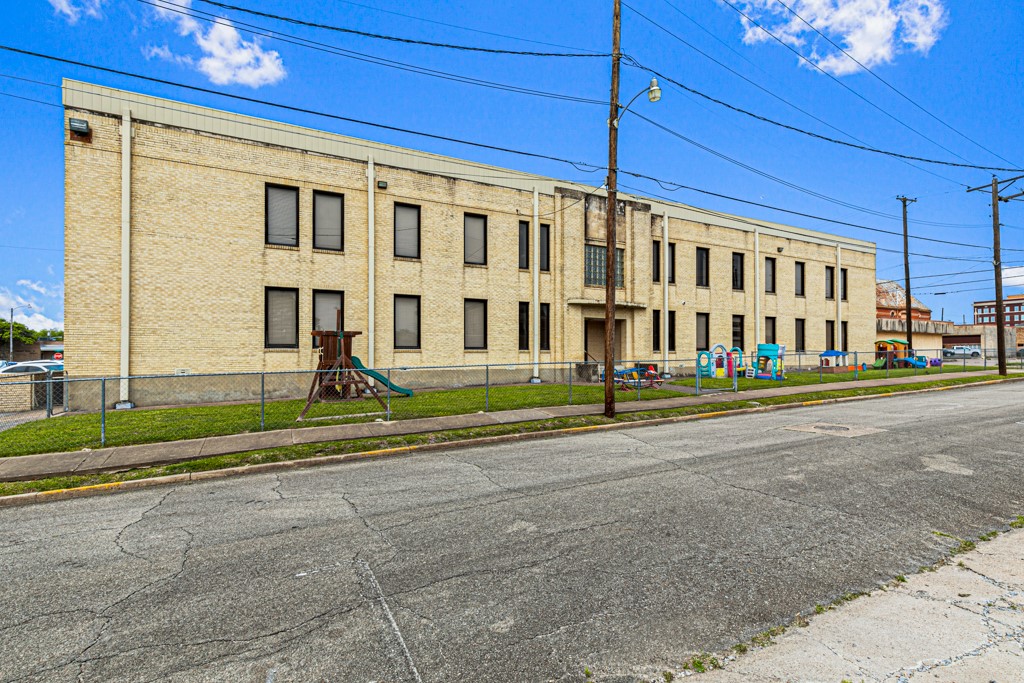 2703 Wesley Street , Greenville, TX, 75401 | 20814389 | Realty Texas LLC