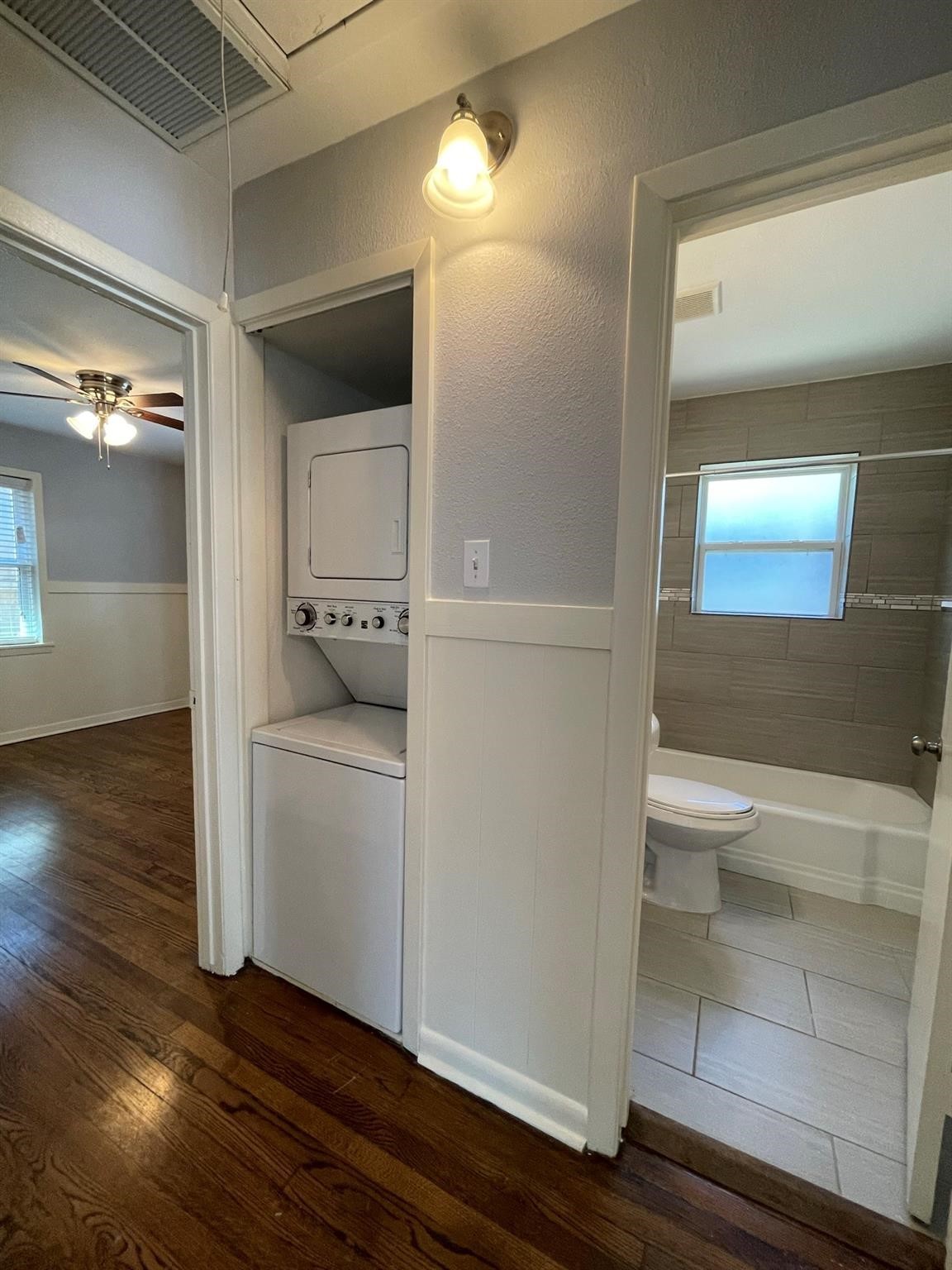 813 1/2 Waverly Street , Houston, TX, 77007 | 36885521 | Realty Texas LLC