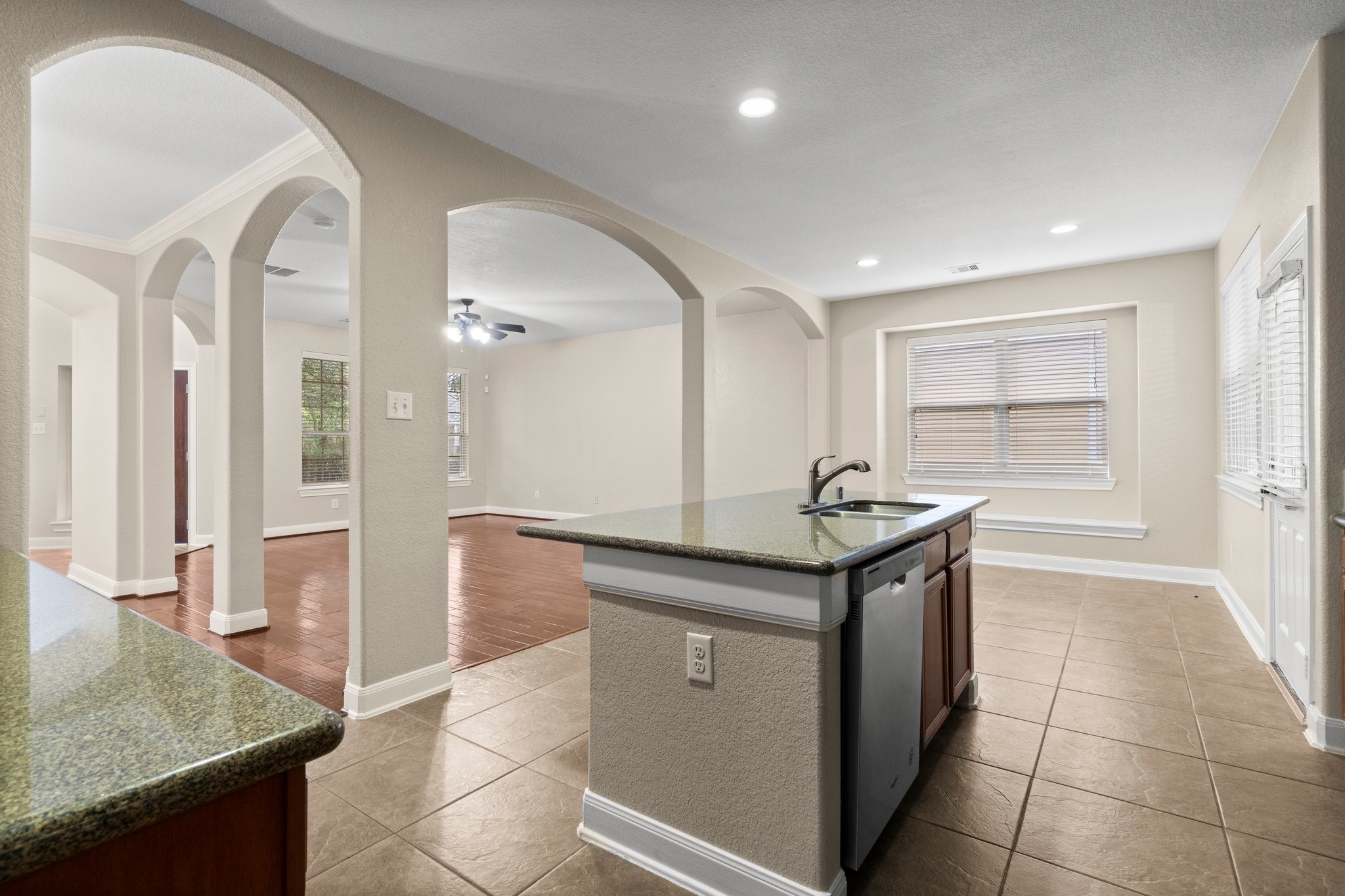 62 Panterra Way , The Woodlands, TX, 77382 | 30740627 | Realty Texas LLC