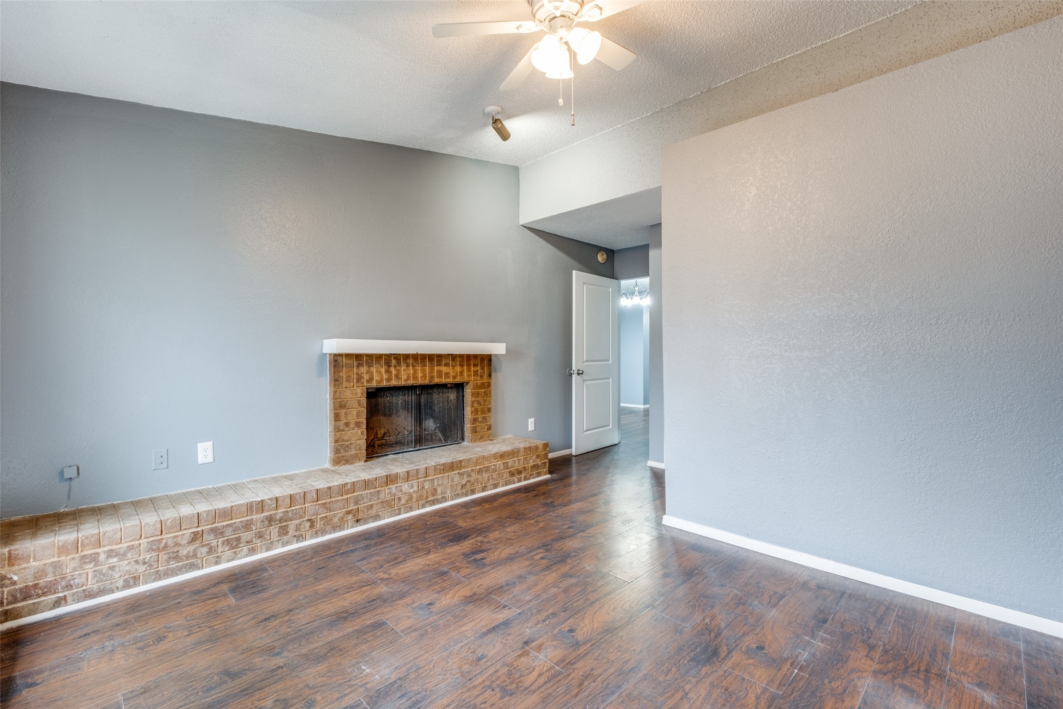 9613 Walnut Street 2204 , Dallas, TX, 75243 | 20815268 | Realty Texas LLC