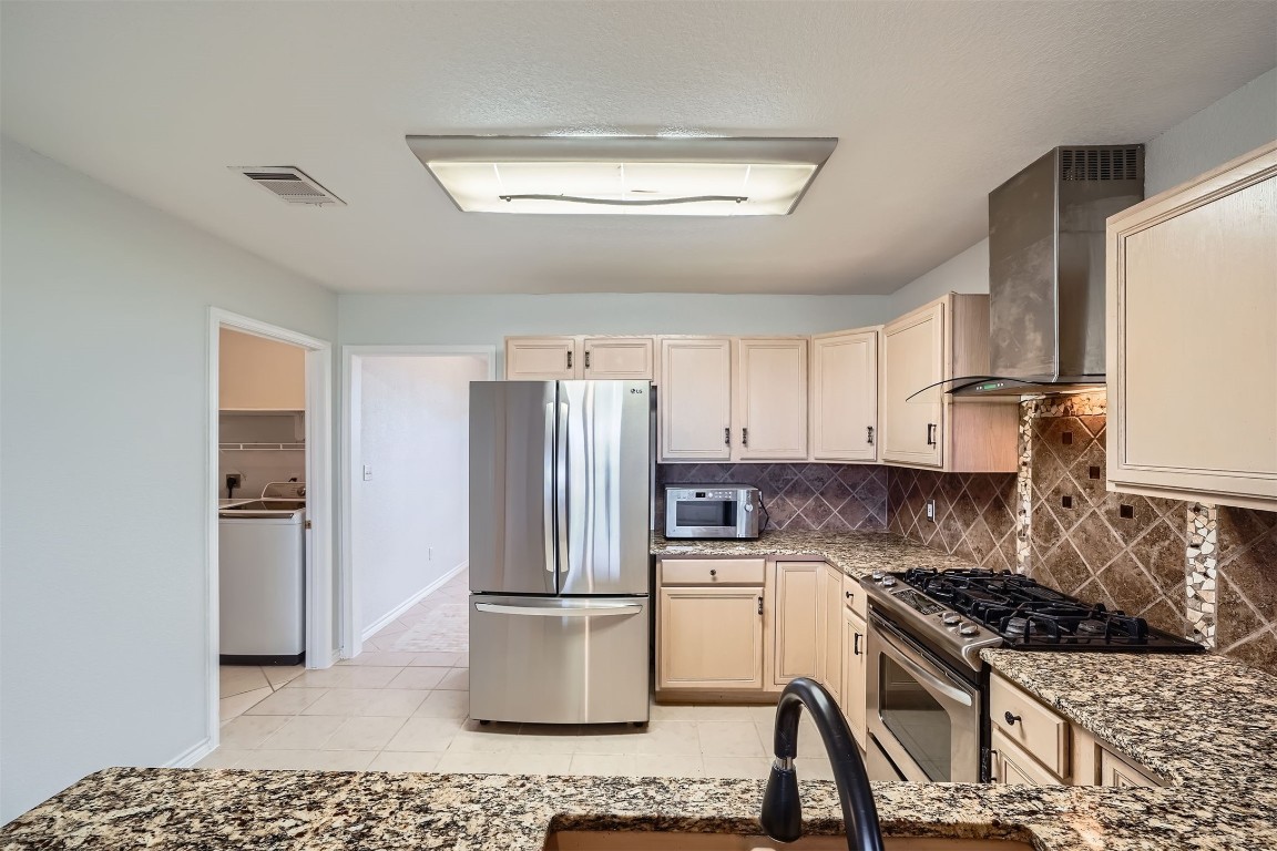 1301 Southwood Hills Drive , Taylor, TX, 76574 | 2174945 | Realty Texas LLC