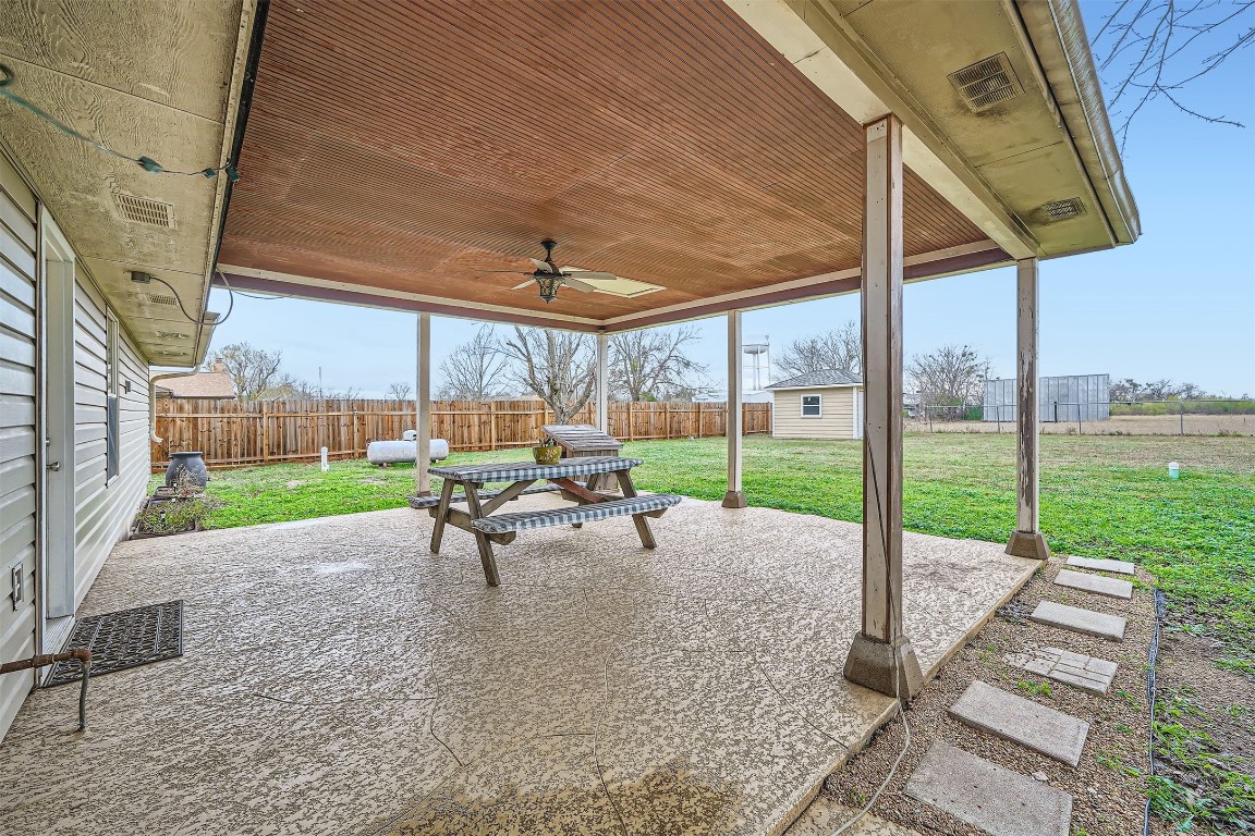 1301 Southwood Hills Drive , Taylor, TX, 76574 | 2174945 | Realty Texas LLC