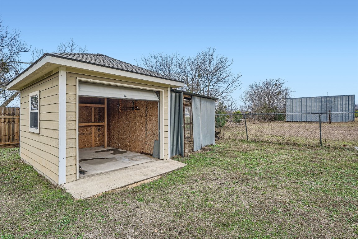 1301 Southwood Hills Drive , Taylor, TX, 76574 | 2174945 | Realty Texas LLC