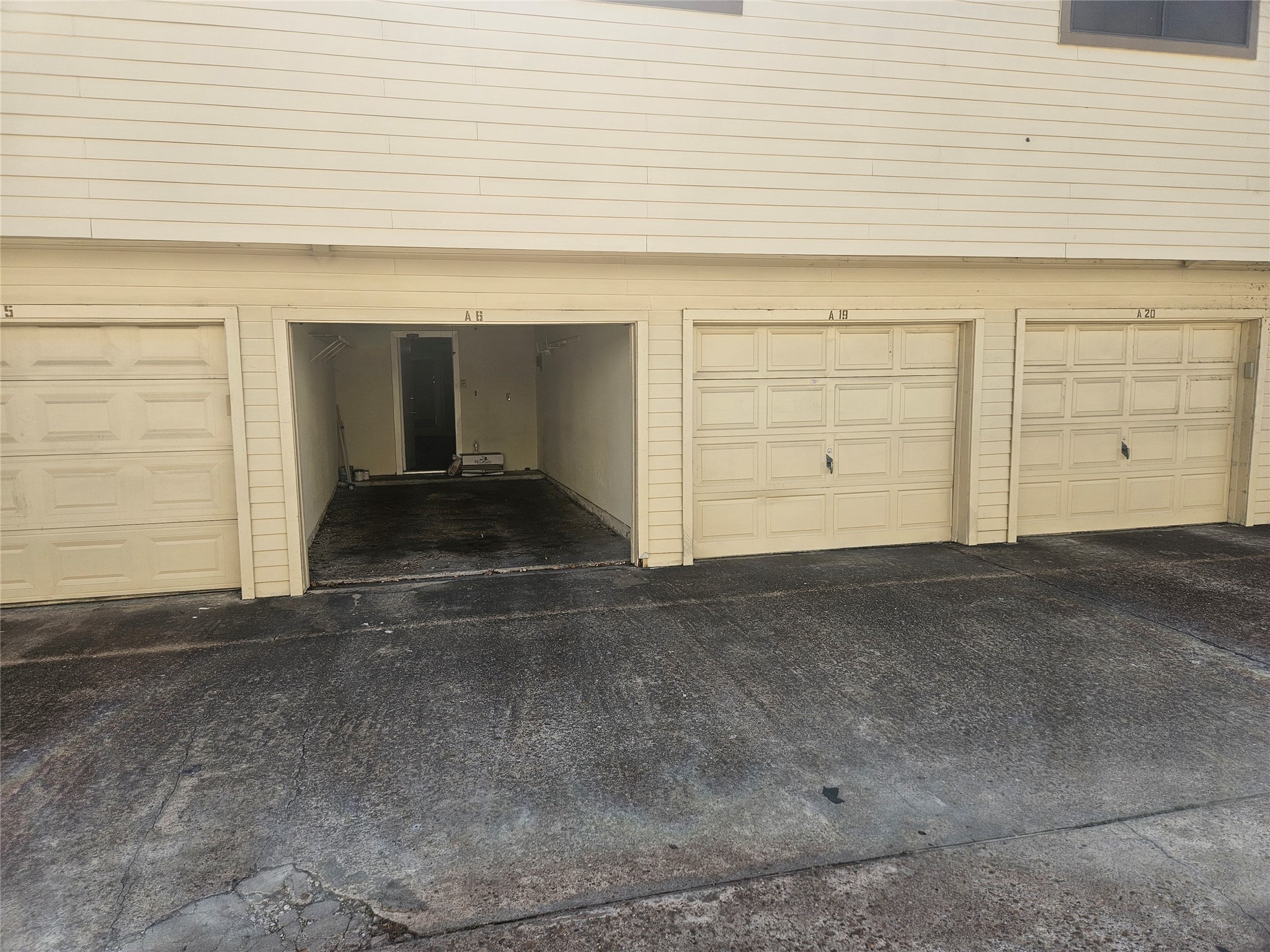 2425 Holly Hall Street A6 , Houston, TX, 77054 | 70684863 | Realty Texas LLC