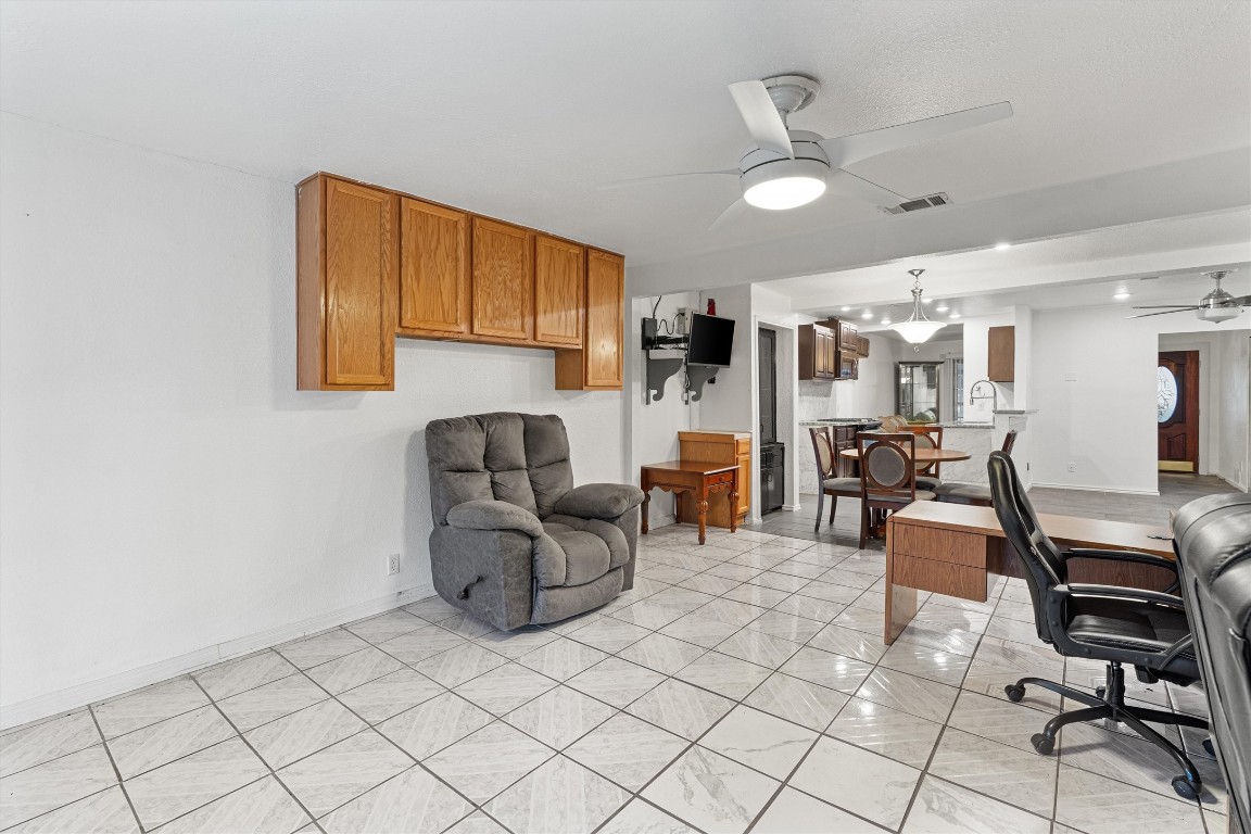 5210 Gladstone Drive , Austin, TX, 78723 | 3635145 | Realty Texas LLC