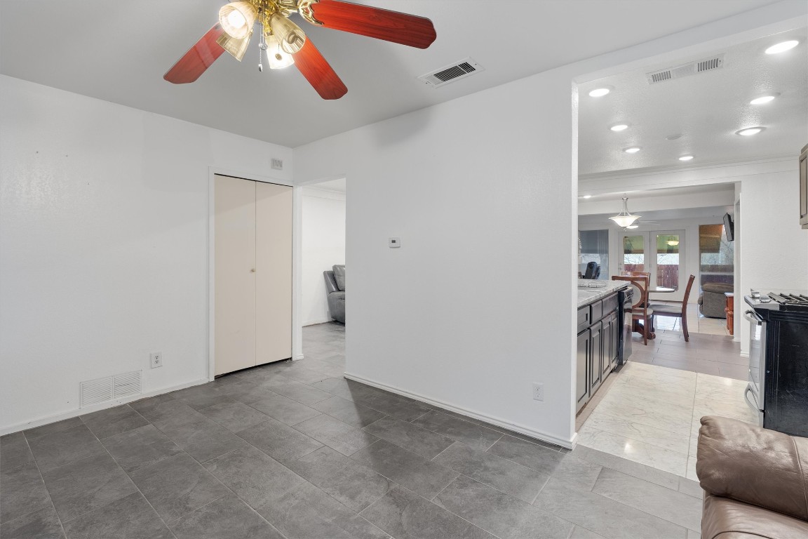 5210 Gladstone Drive , Austin, TX, 78723 | 3635145 | Realty Texas LLC