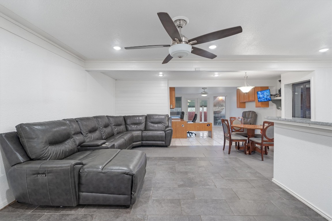 5210 Gladstone Drive , Austin, TX, 78723 | 3635145 | Realty Texas LLC