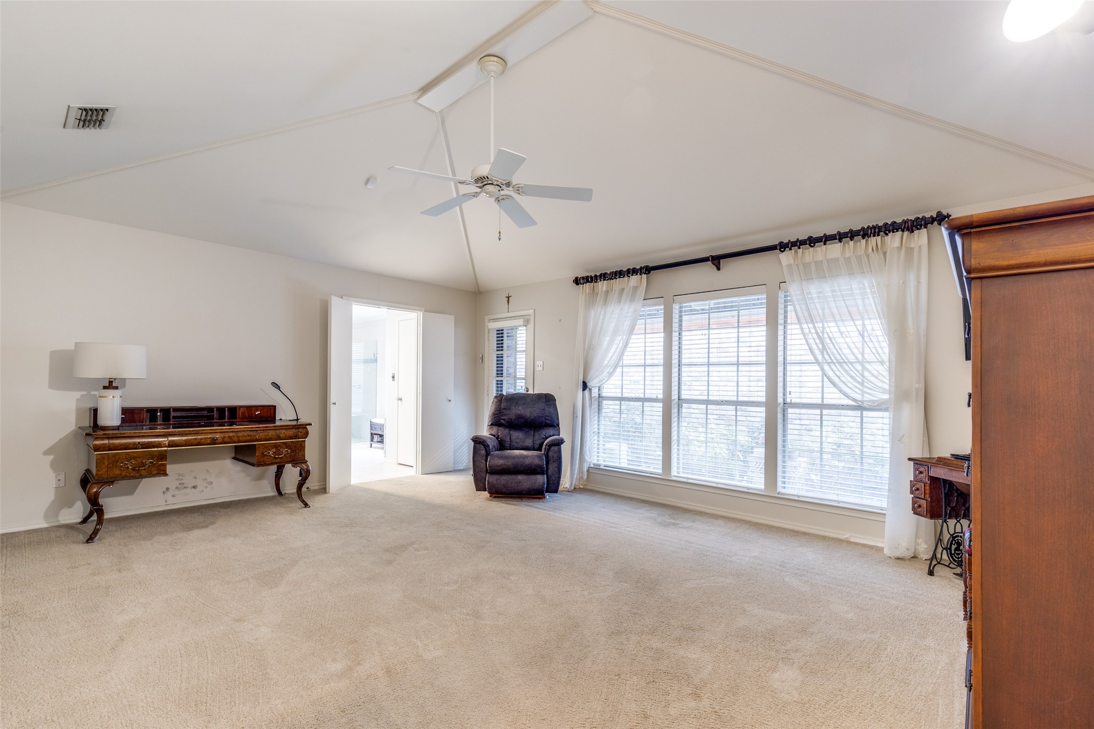 5823 Encore Drive , Dallas, TX, 75240 | 20816140 | Realty Texas LLC
