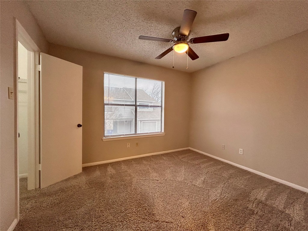 8900 Schick Road B , Austin, TX, 78729 | 3350034 | Realty Texas LLC