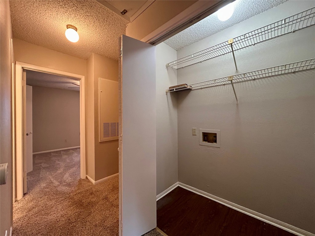 8900 Schick Road B , Austin, TX, 78729 | 3350034 | Realty Texas LLC