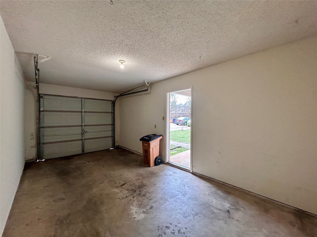 8900 Schick Road B , Austin, TX, 78729 | 3350034 | Realty Texas LLC