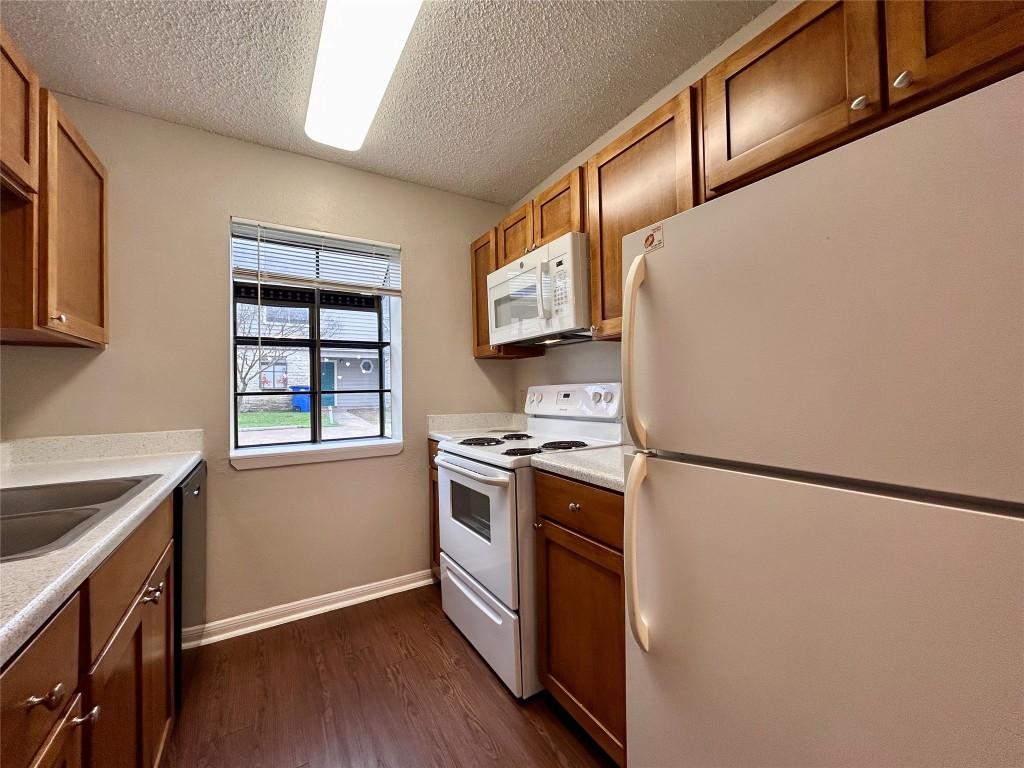 8900 Schick Road B , Austin, TX, 78729 | 3350034 | Realty Texas LLC