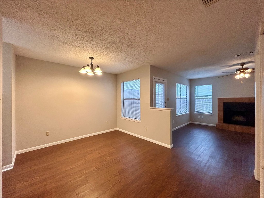 8900 Schick Road B , Austin, TX, 78729 | 3350034 | Realty Texas LLC