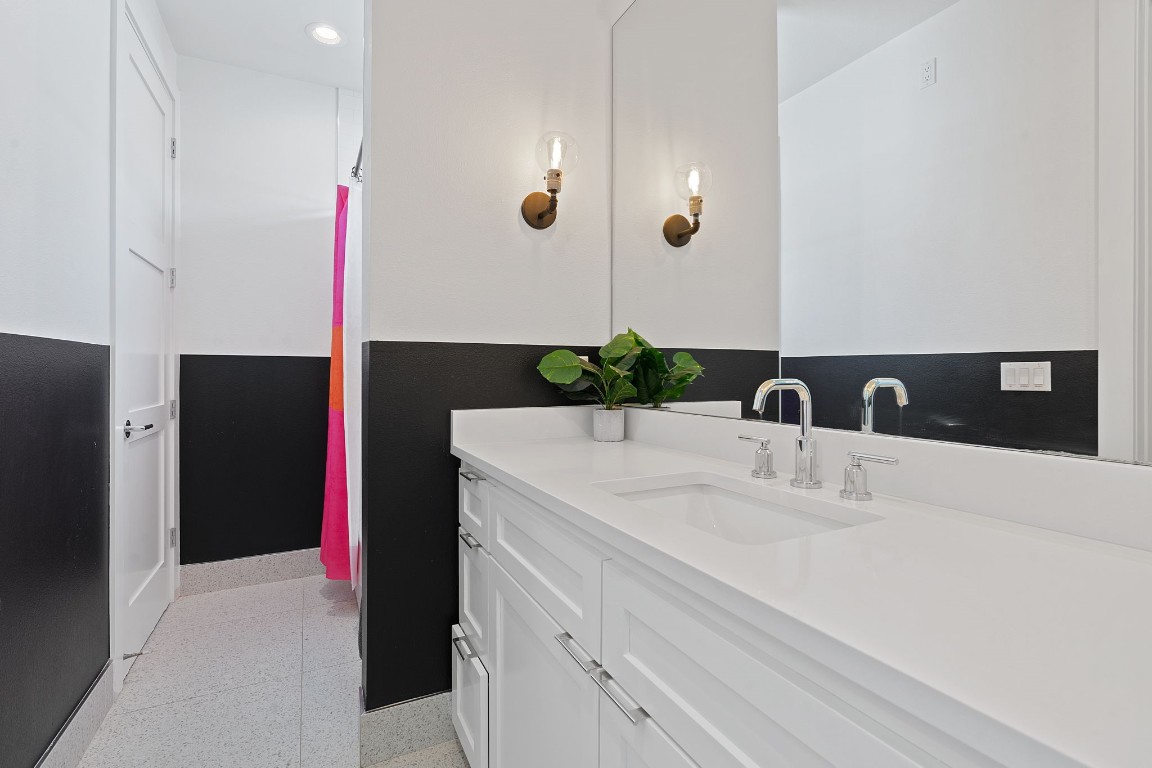 1604 Miriam Avenue,Austin, TX 78702