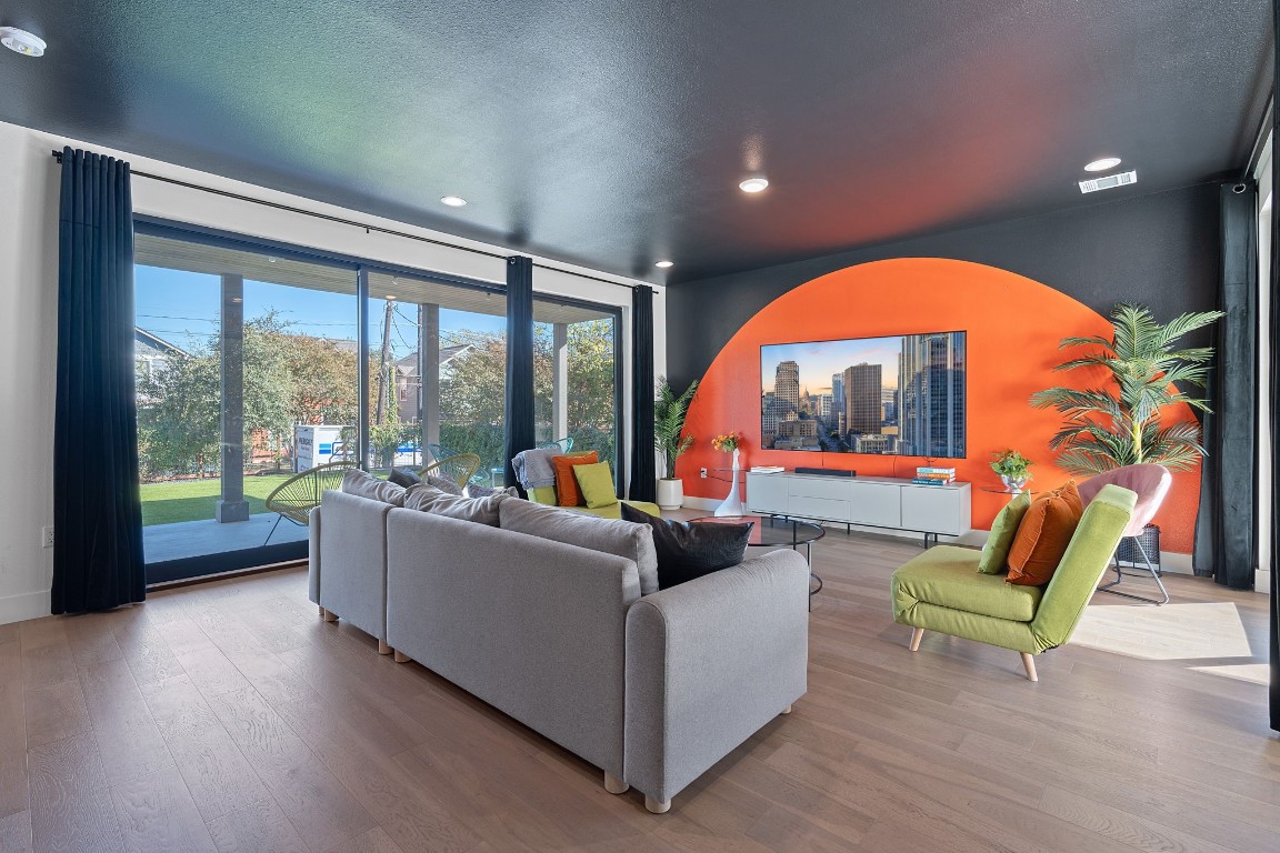 1604 Miriam Avenue,Austin, TX 78702