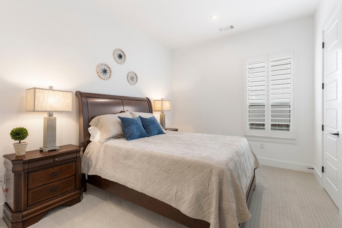 301 Valletta Way , Liberty Hill, TX, 78642 | 6337799 | Realty Texas LLC