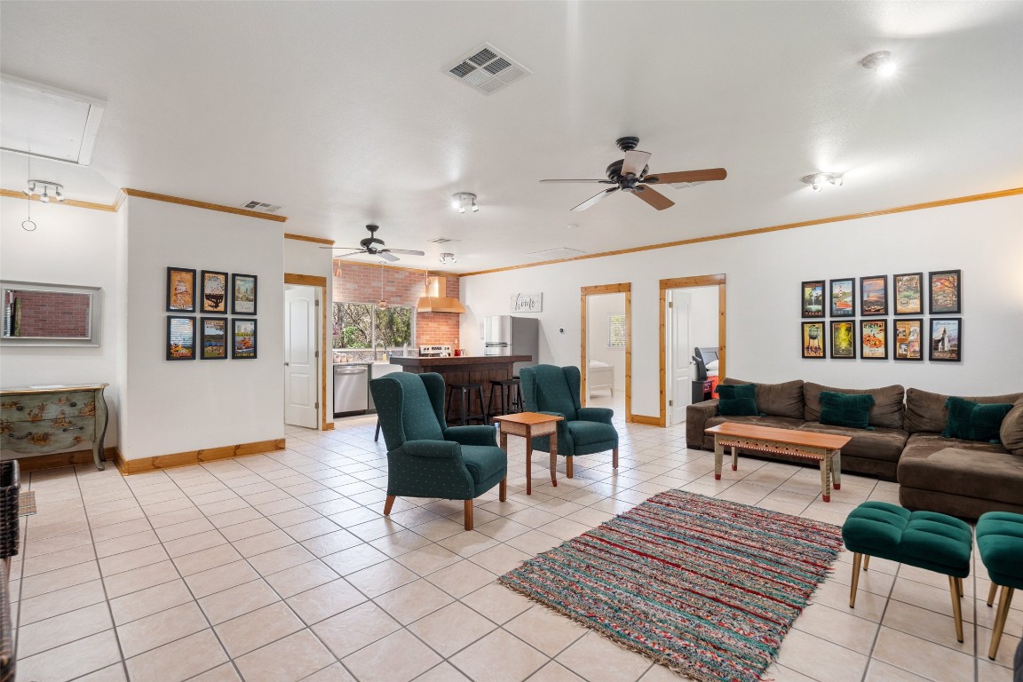1300 Crystal Creek Drive , Austin, TX, 78746 | 9819405 | Realty Texas LLC