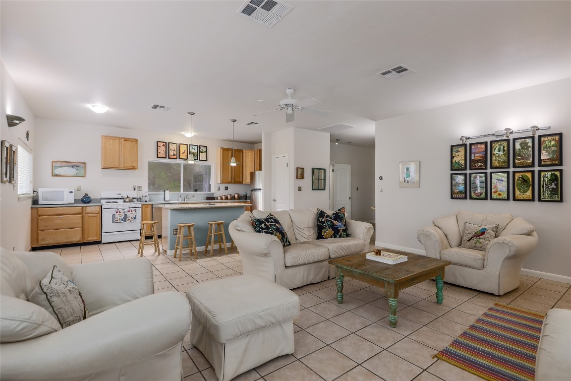 1300 Crystal Creek Drive , Austin, TX, 78746 | 9819405 | Realty Texas LLC