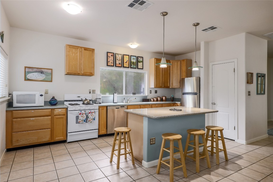 1300 Crystal Creek Drive , Austin, TX, 78746 | 9819405 | Realty Texas LLC