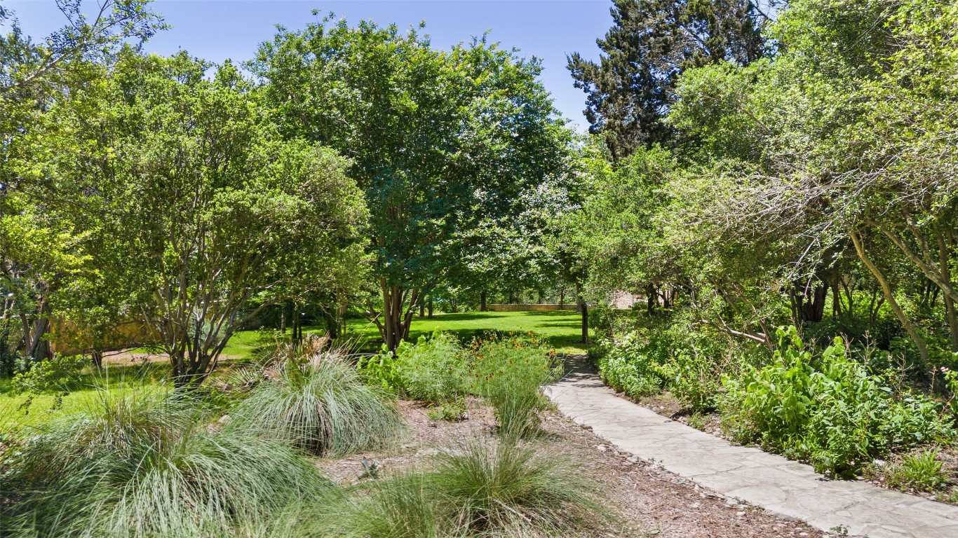 1300 Crystal Creek Drive , Austin, TX, 78746 | 9819405 | Realty Texas LLC