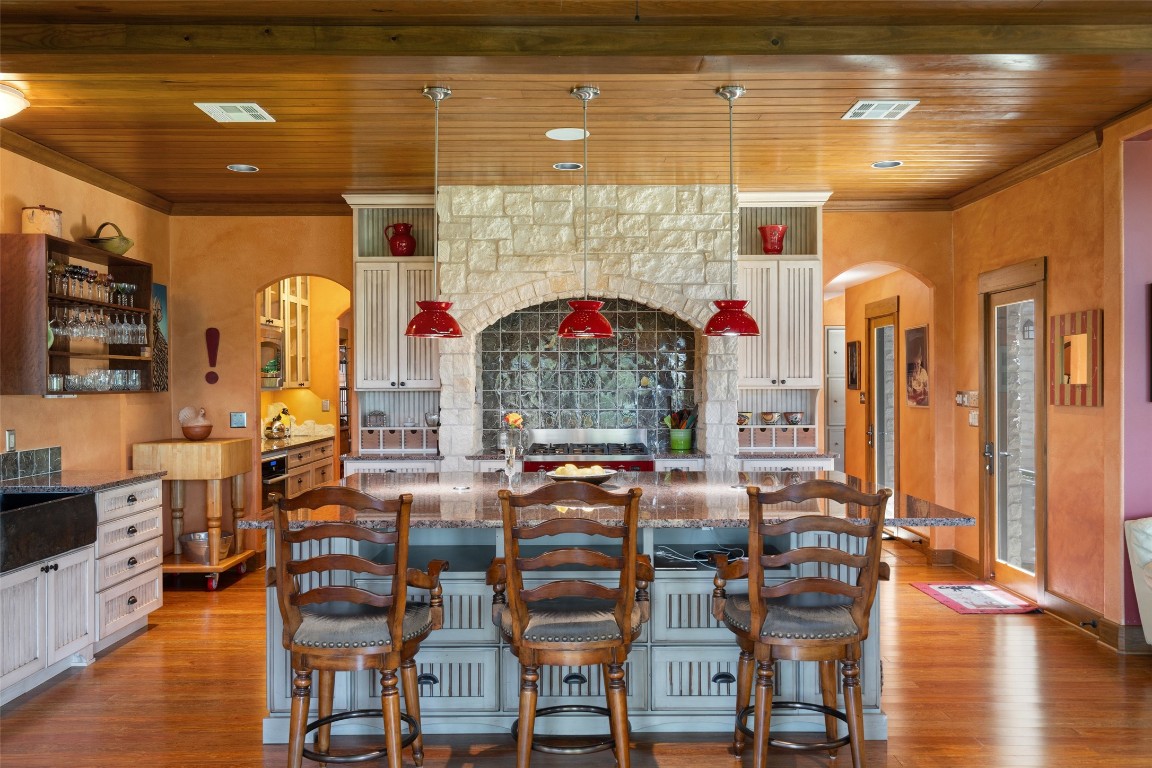 1300 Crystal Creek Drive , Austin, TX, 78746 | 9819405 | Realty Texas LLC