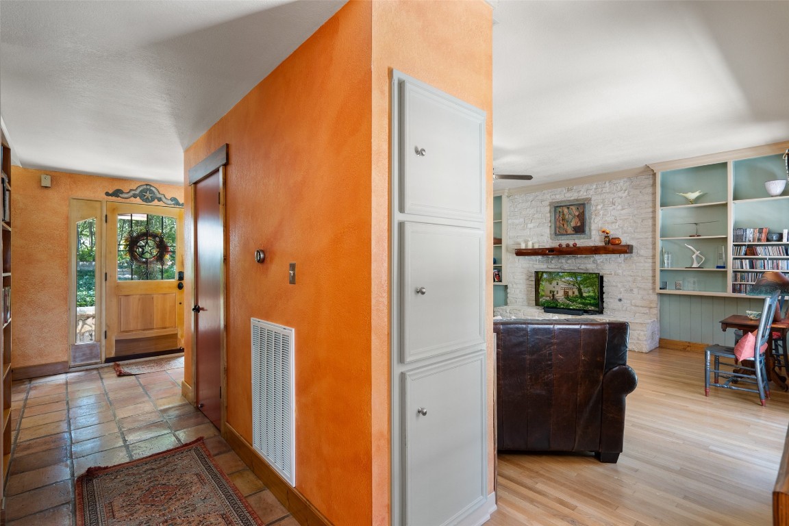 1300 Crystal Creek Drive , Austin, TX, 78746 | 9819405 | Realty Texas LLC