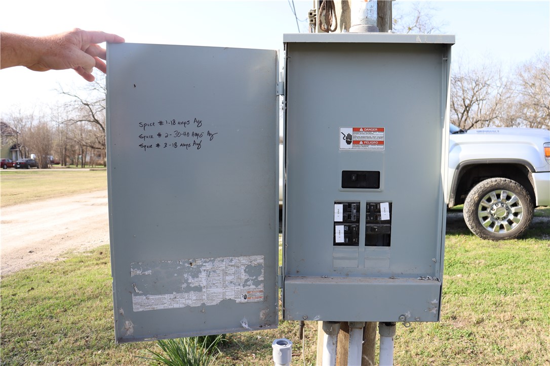 310 W Burleson , Mart, TX, 76664 | 227599 | Realty Texas LLC