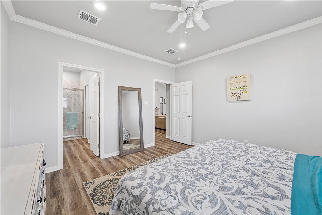 702 S Main Street , McGregor, TX, 76657 | 227544 | Realty Texas LLC