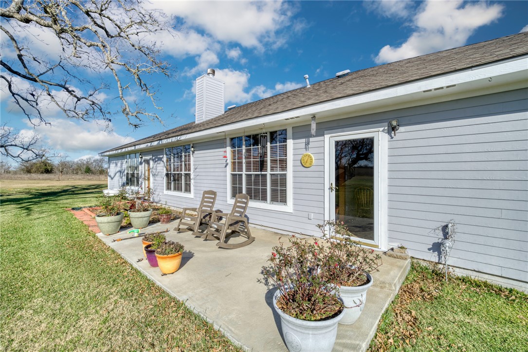 6557 W Highway 21 Highway W , Madisonville, TX, 77864 | 25000645 | Realty Texas LLC