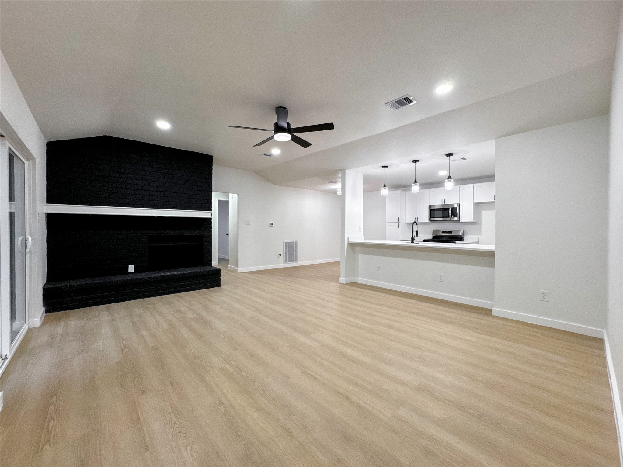 2013 Tremont Court , Rosenberg, TX, 77471 | 47263076 | Realty Texas LLC
