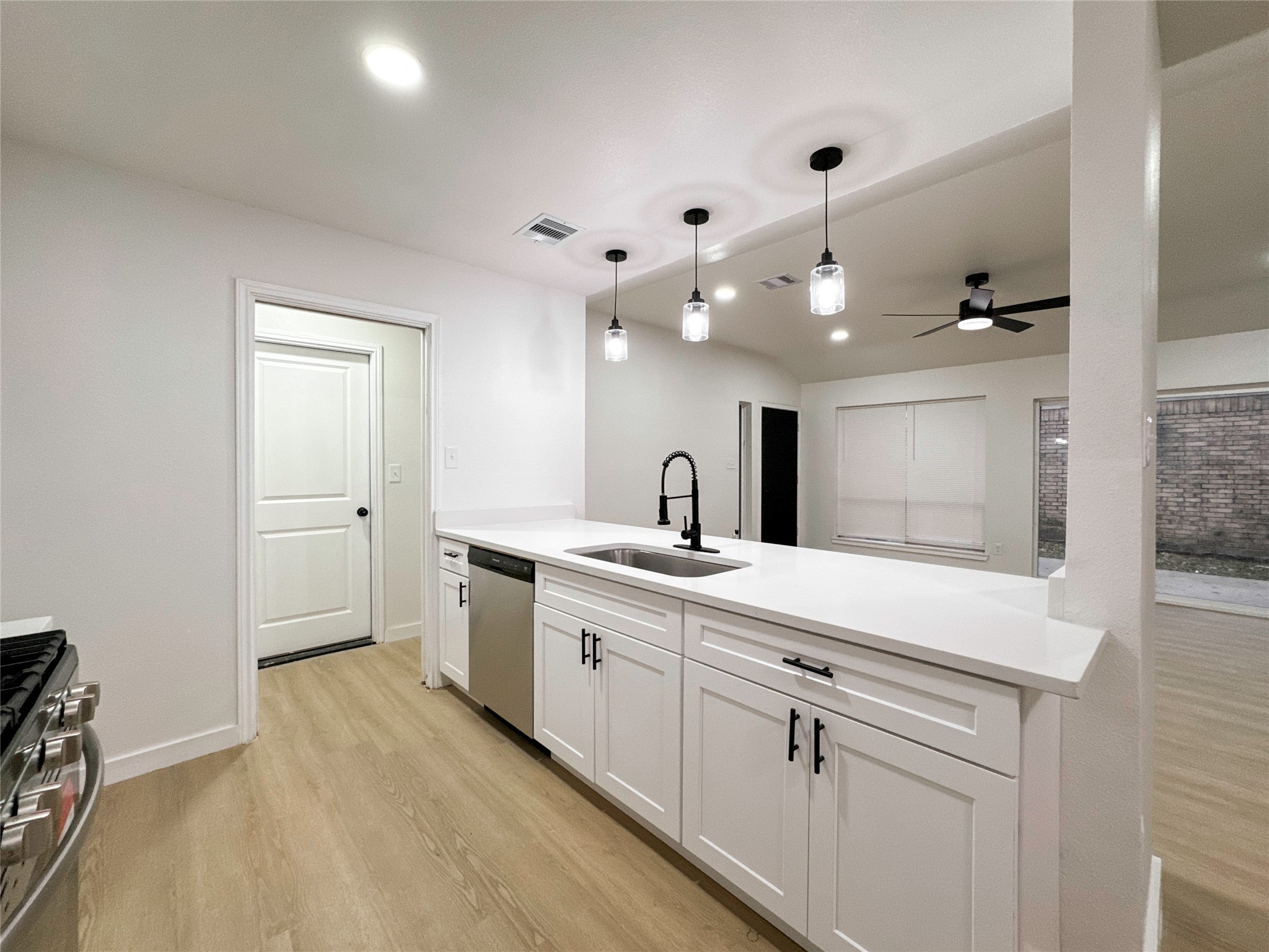 2013 Tremont Court , Rosenberg, TX, 77471 | 47263076 | Realty Texas LLC