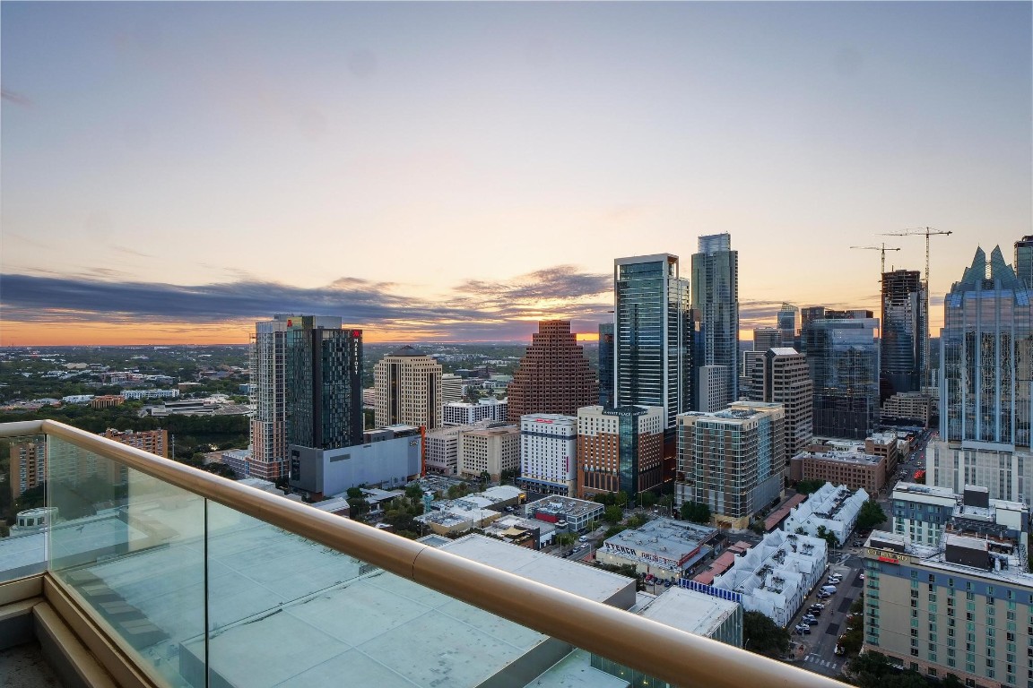 555 E 5th Street 3022 , Austin, TX, 78701 | 3392904 | Realty Texas LLC