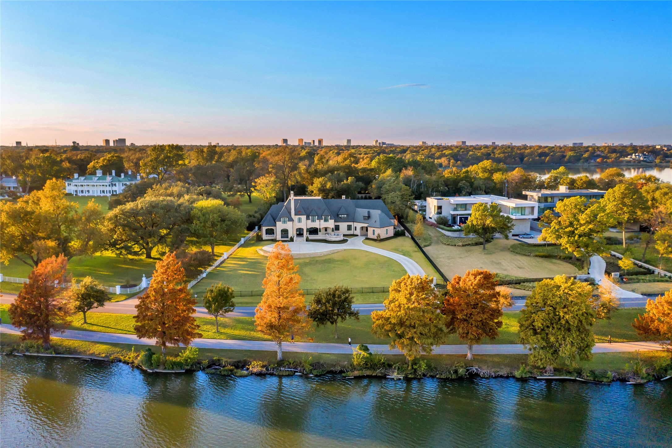 4033 W Lawther Drive , Dallas, TX, 75214 | 20819202 | Realty Texas LLC