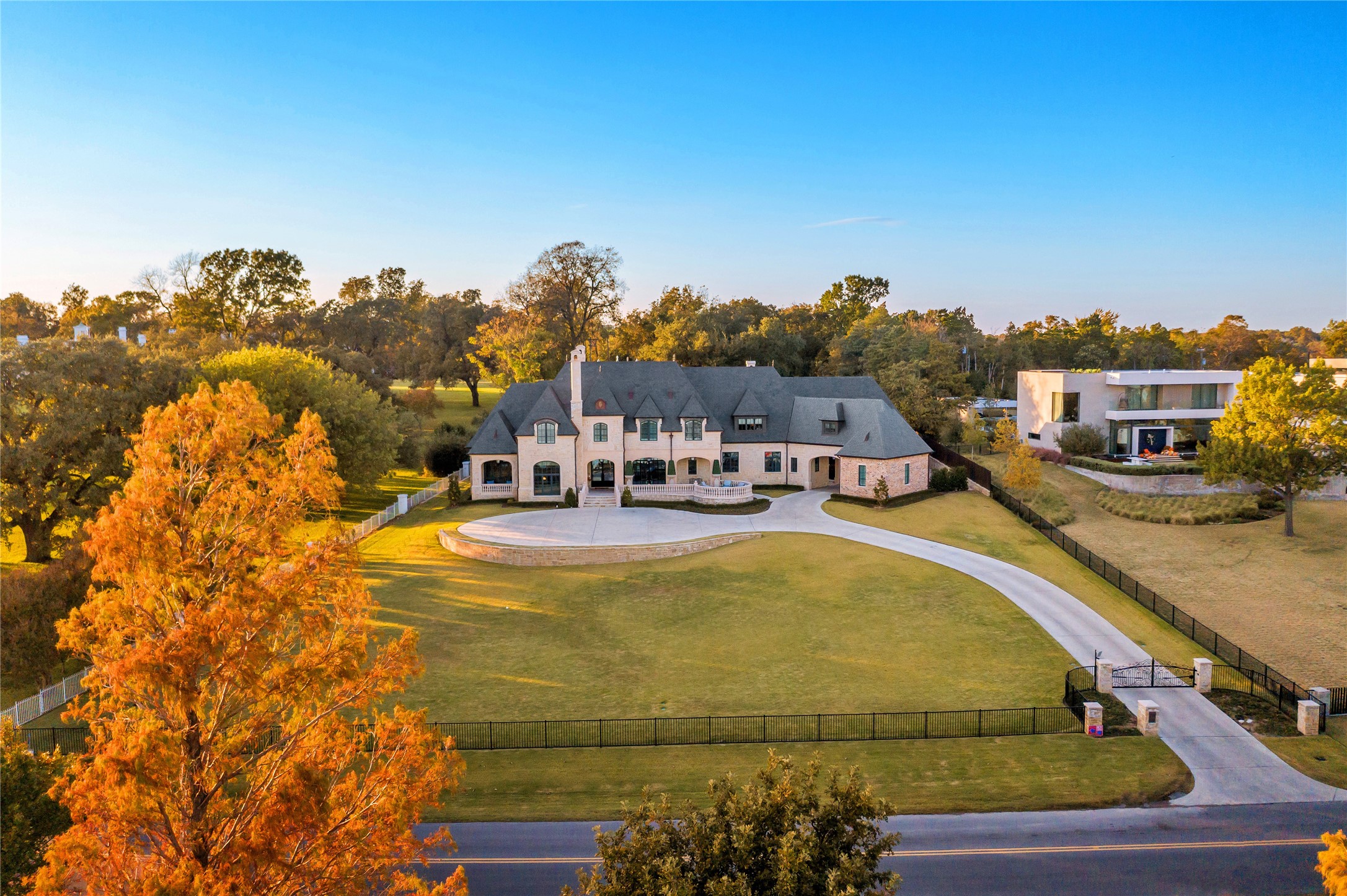 4033 W Lawther Drive , Dallas, TX, 75214 | 20819202 | Realty Texas LLC