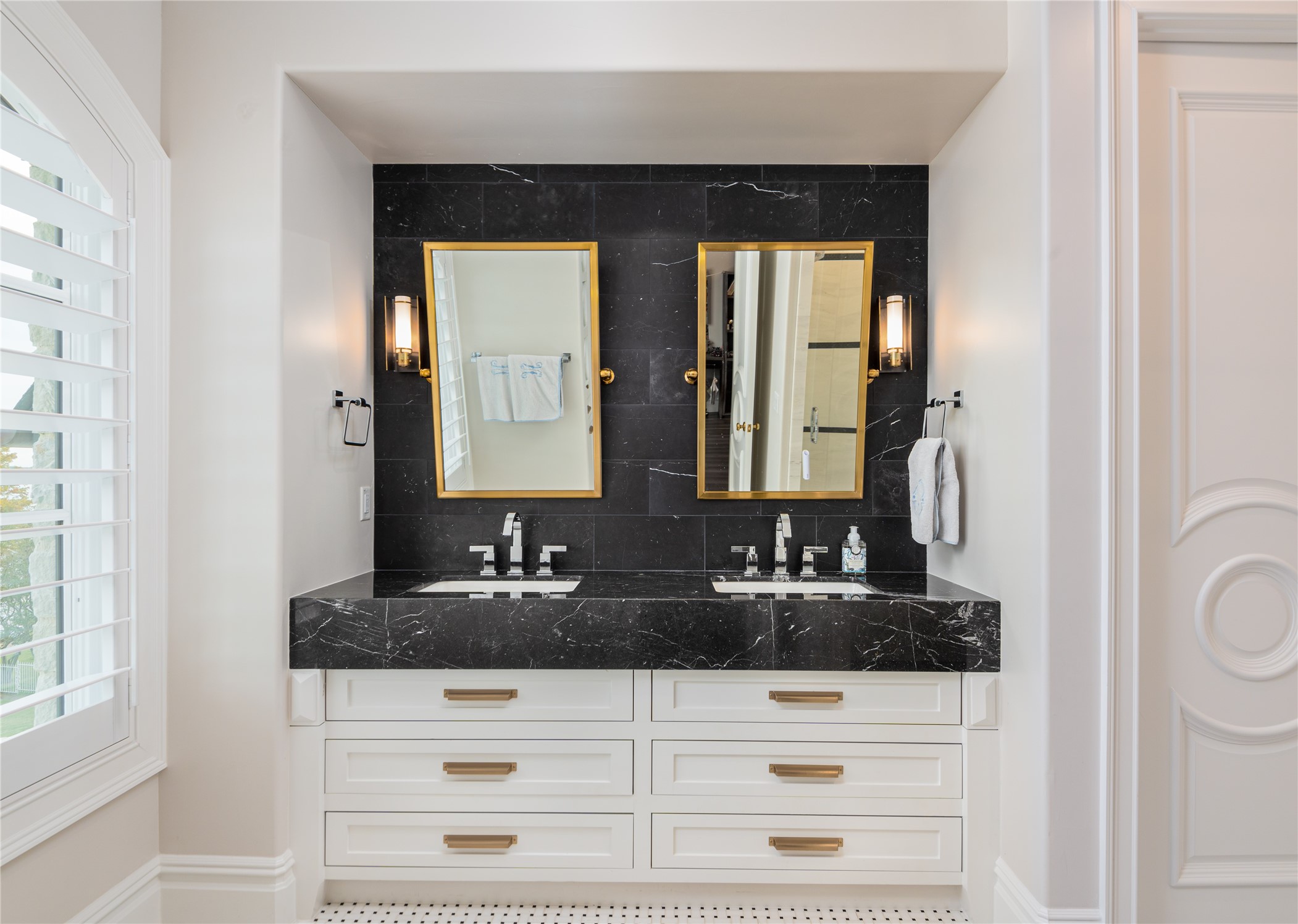 4033 W Lawther Drive , Dallas, TX, 75214 | 20819202 | Realty Texas LLC