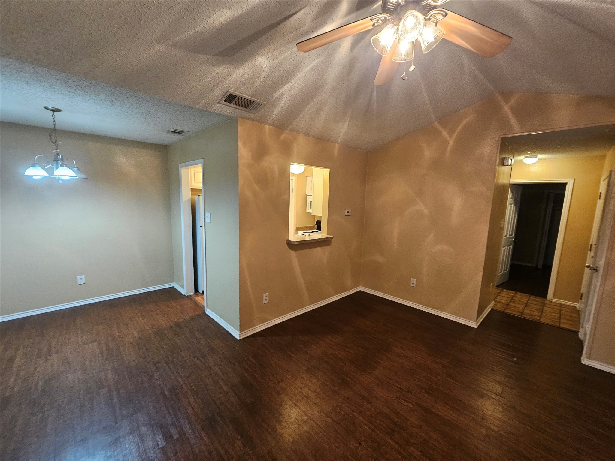 1402 Darr Street A , Irving, TX, 75061 | 20820634 | Realty Texas LLC