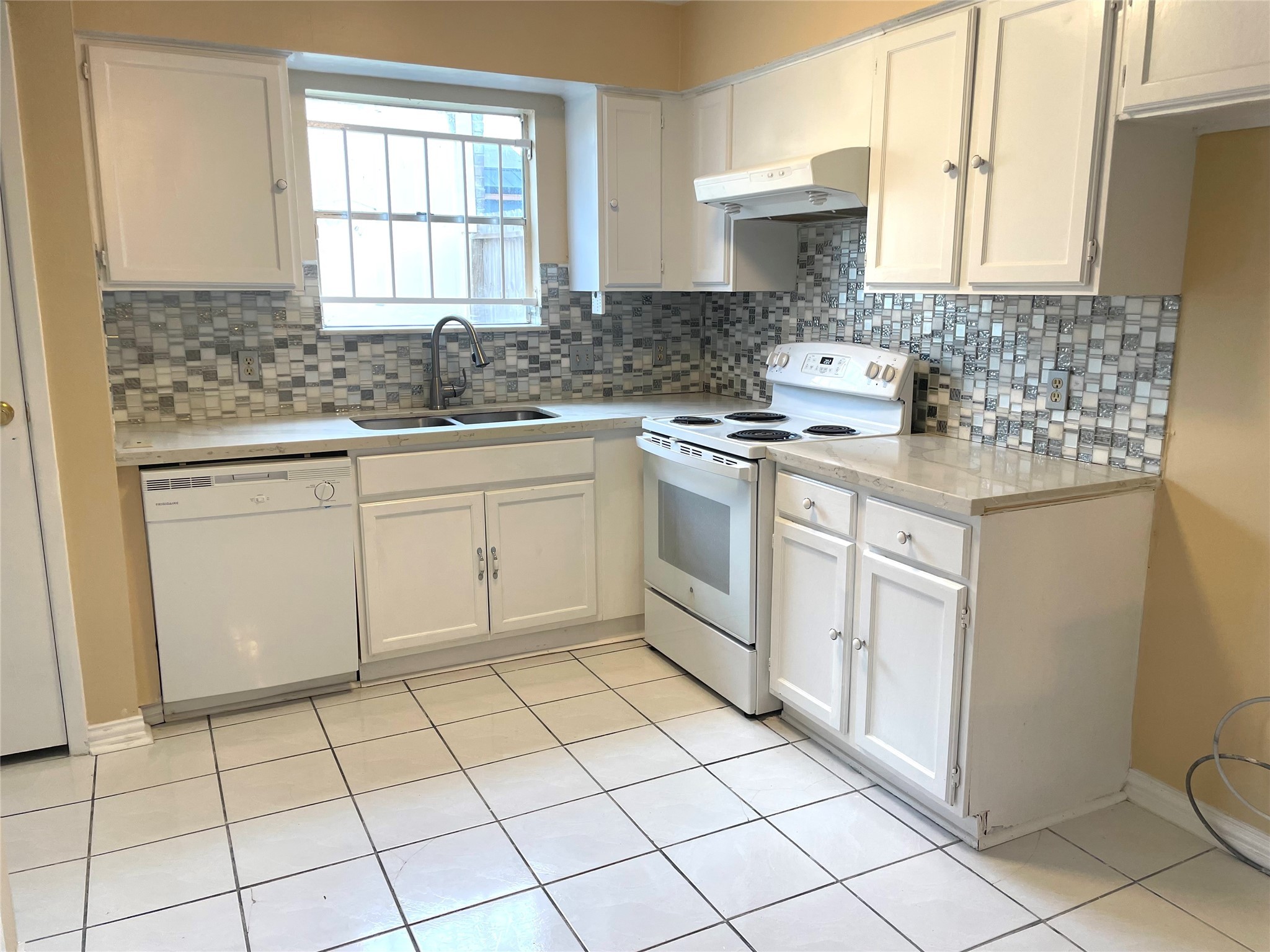 6326 Cambridge Glen Lane , Houston, TX, 77035 | 10392884 | Realty Texas LLC