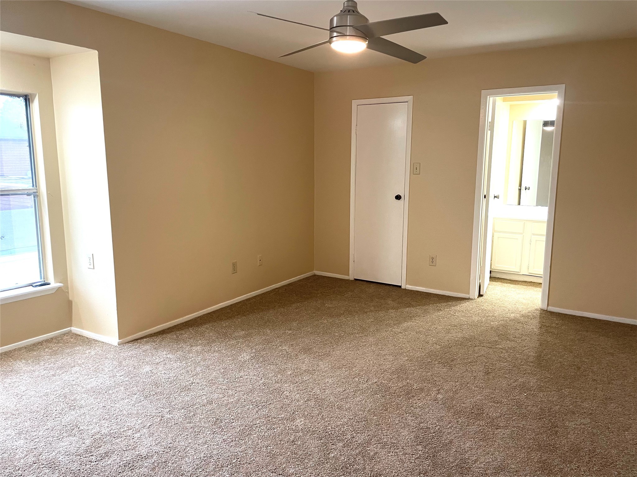 6326 Cambridge Glen Lane , Houston, TX, 77035 | 10392884 | Realty Texas LLC
