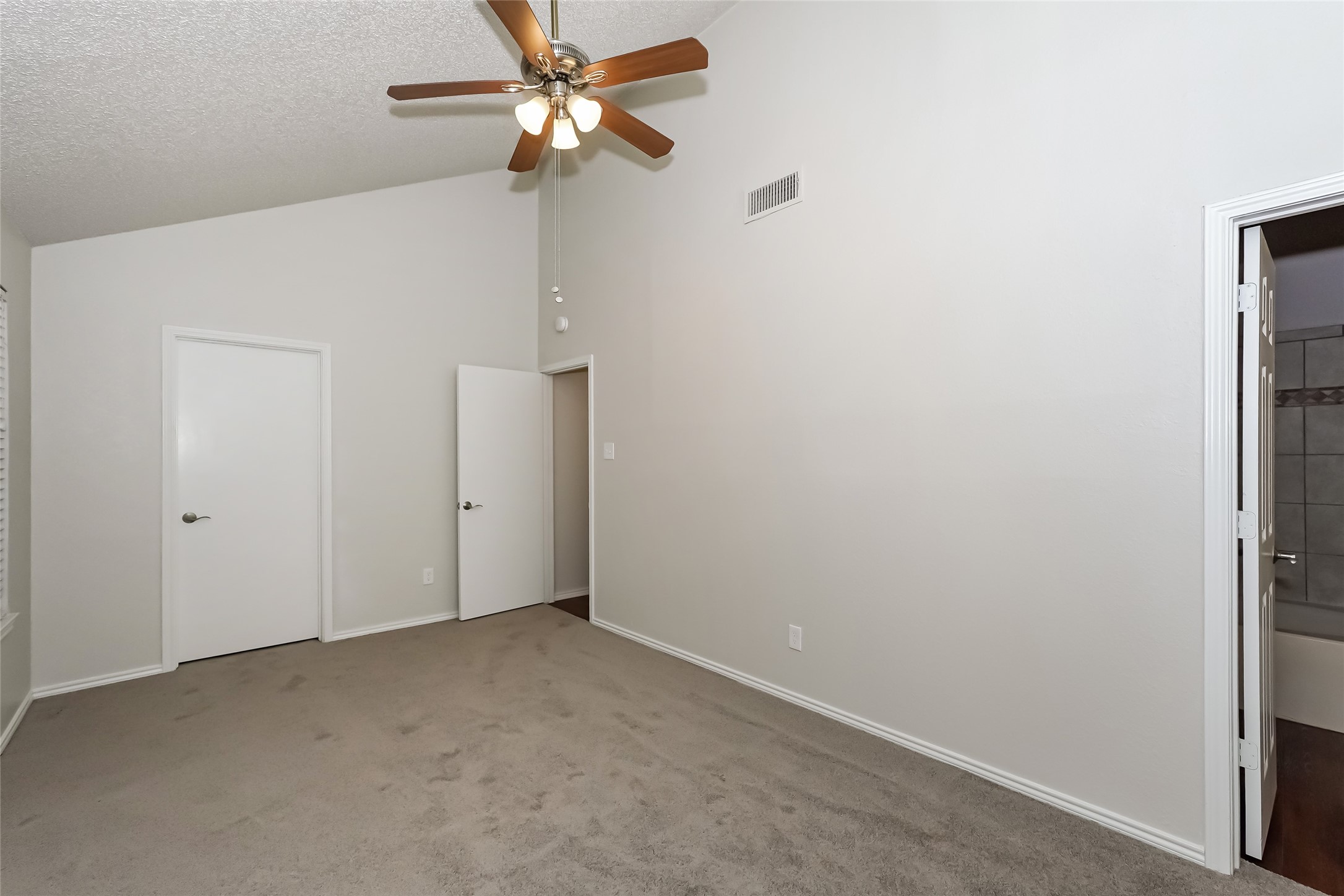 223 Rodeo Drive , Keller, TX, 76248 | 20821574 | Realty Texas LLC
