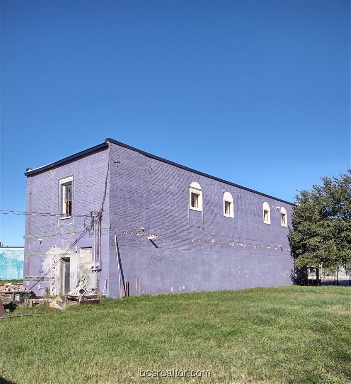 701 S Main Street , Calvert, TX, 77837 | 25000770 | Realty Texas LLC