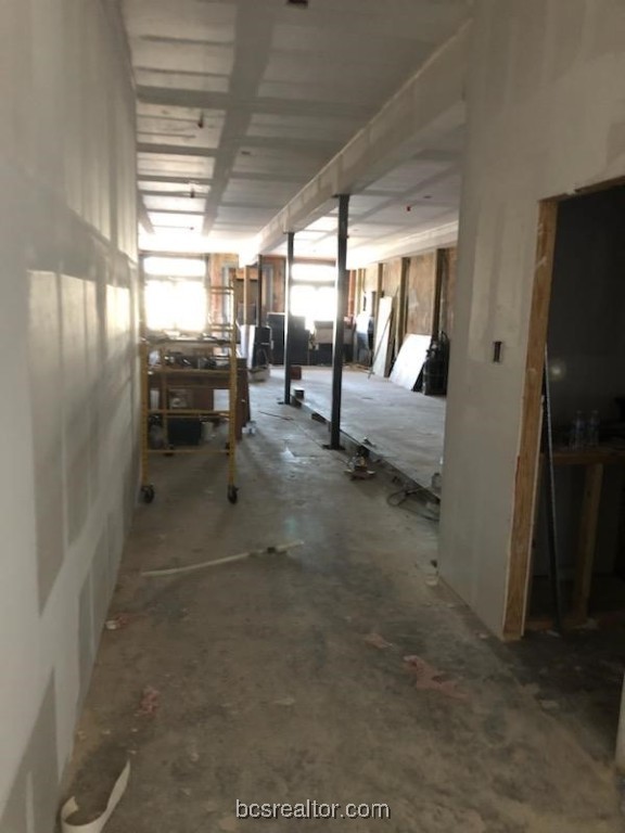 701 S Main Street , Calvert, TX, 77837 | 25000770 | Realty Texas LLC