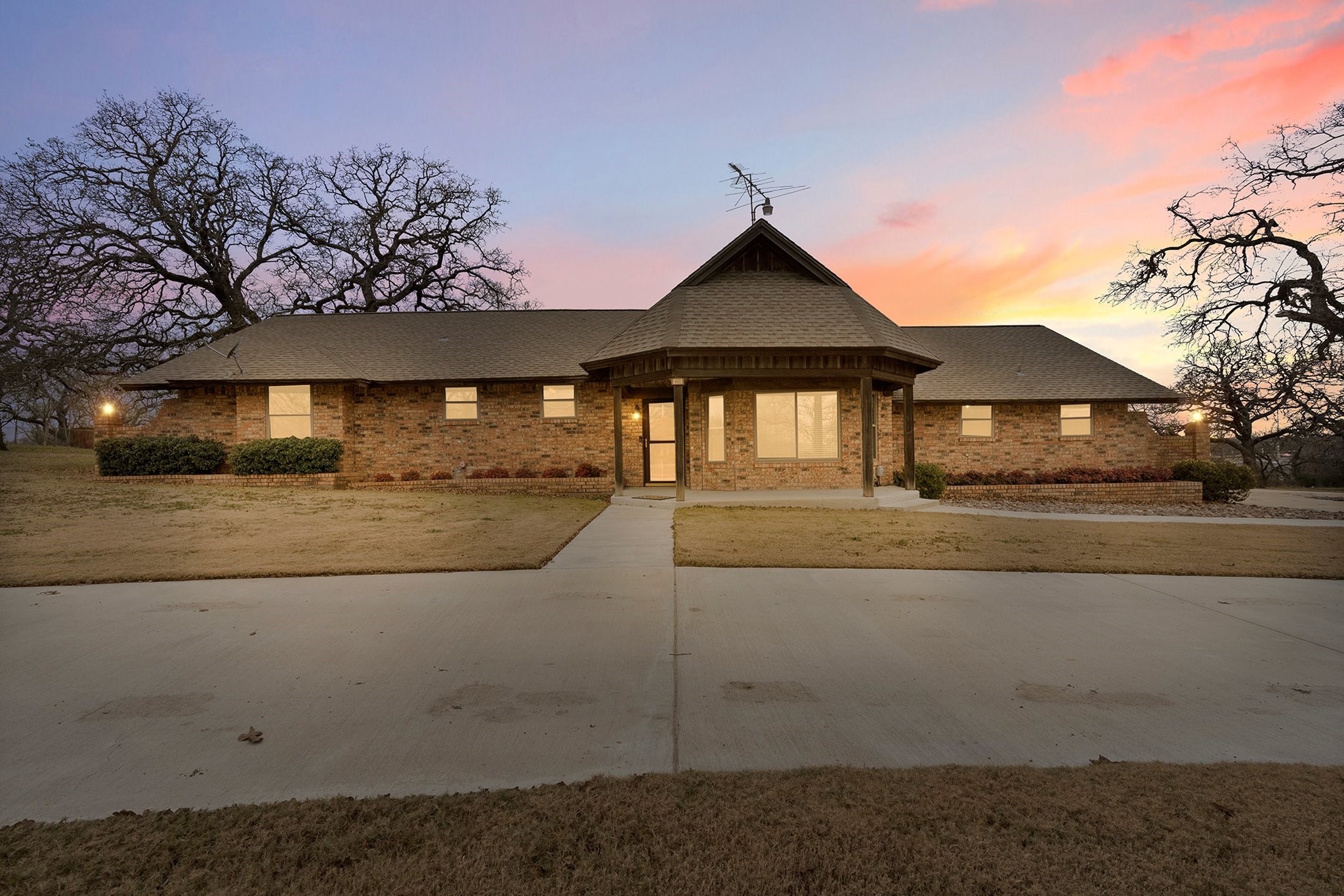 4005 Redbird Lane , Cleburne, TX, 76058 | 20821927 | Realty Texas LLC