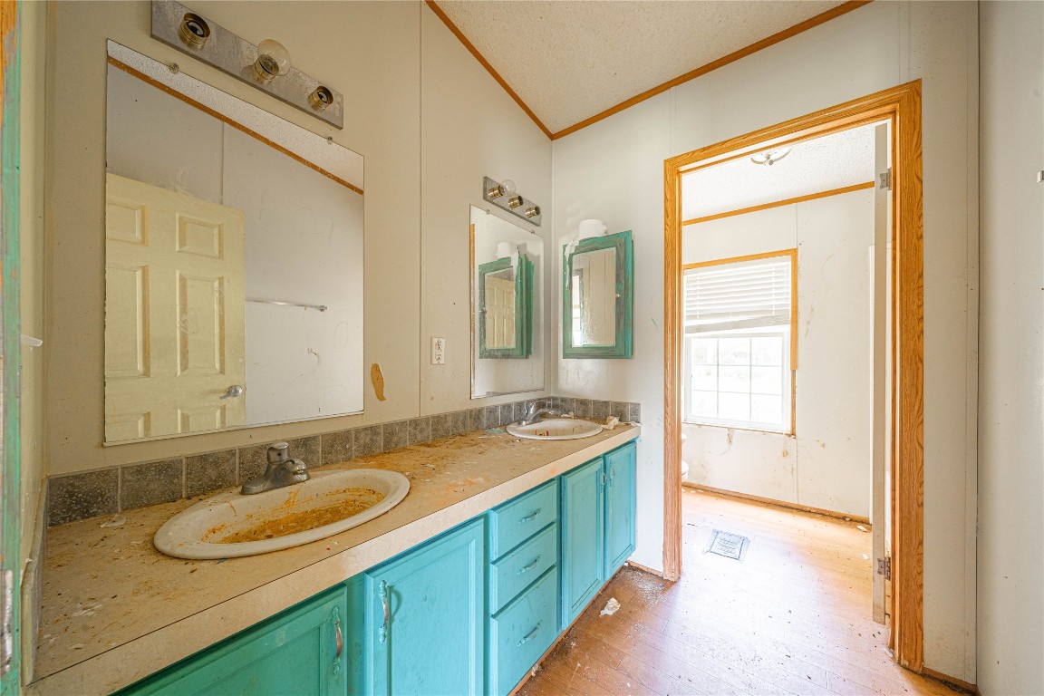 117 Charles Burnes Lane , Rosanky, TX, 78953 | 8466702 | Realty Texas LLC