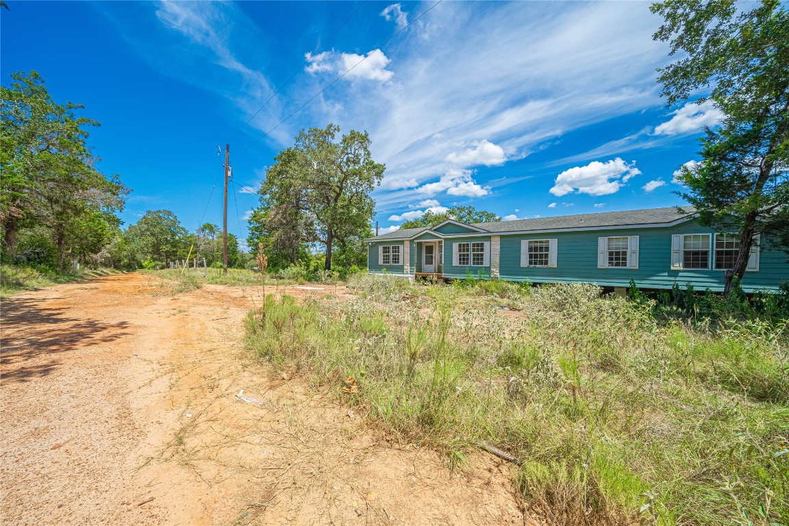 117 Charles Burnes Lane , Rosanky, TX, 78953 | 8466702 | Realty Texas LLC