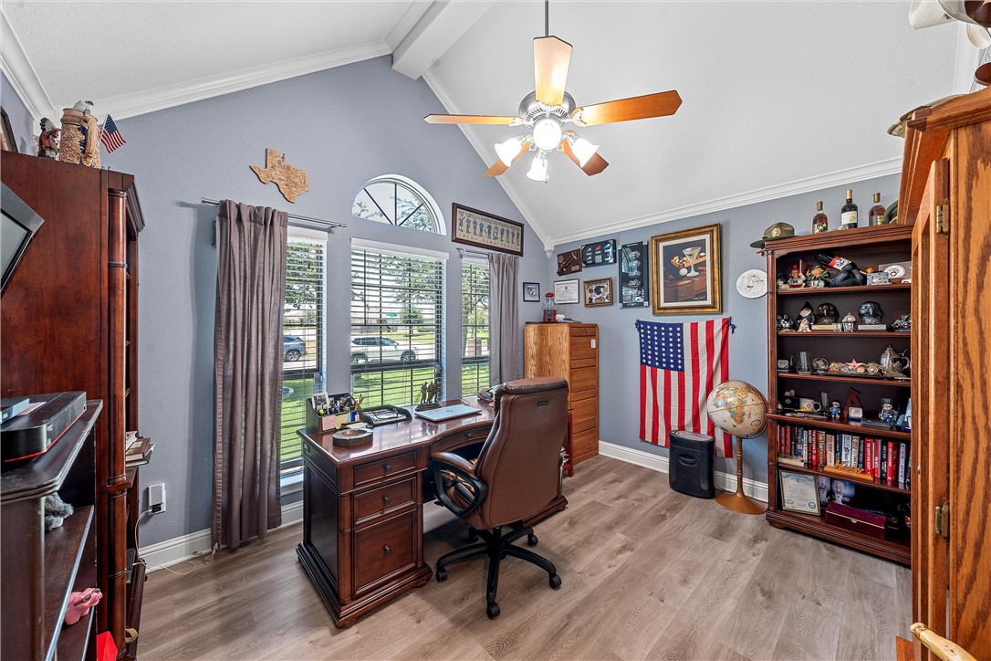 306 Silver Spur Trail , McGregor, TX, 76657 | 227761 | Realty Texas LLC