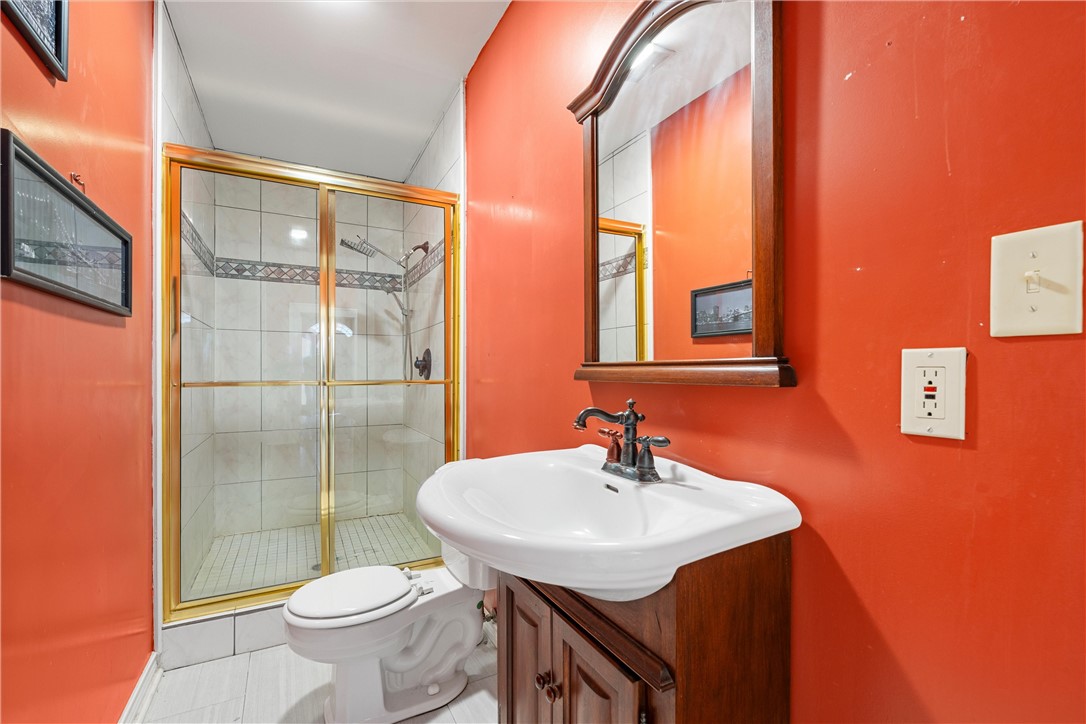 511 E Farrar Street , Groesbeck, TX, 76642 | 227711 | Realty Texas LLC